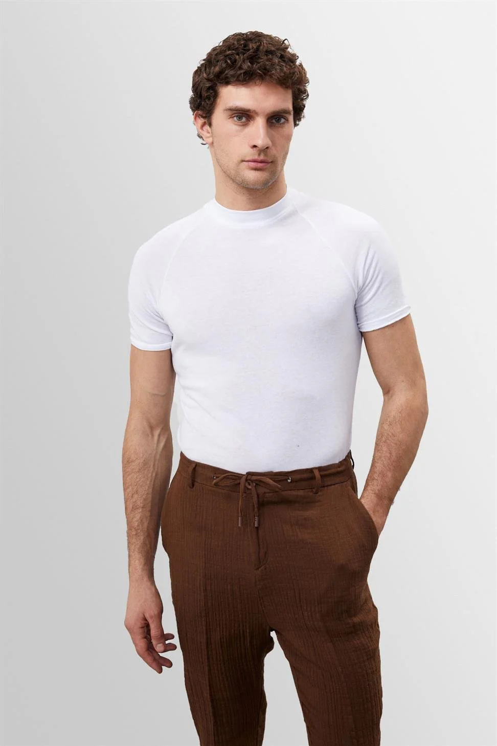 Frédéric | T-shirt pour Homme | Slim Fit, Col Structuré & Tendance - Image 2