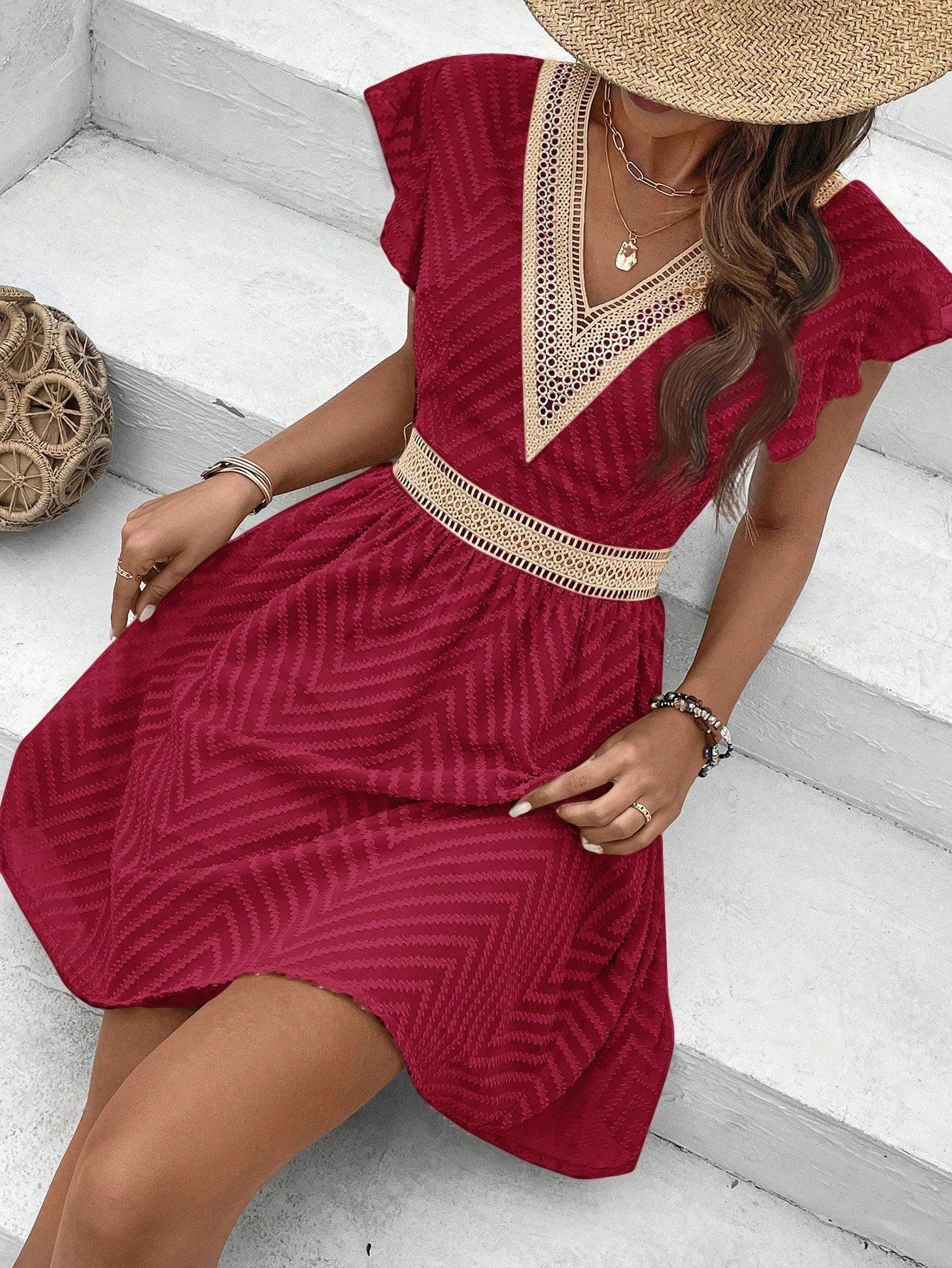 Ombeline | Robe mini d'été à col V pour femme | Tendance - Image 6